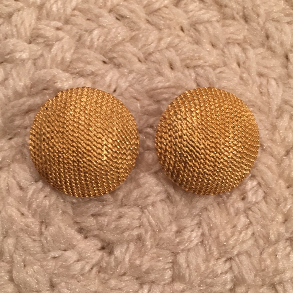 Vintage Trifari Gold Earrings